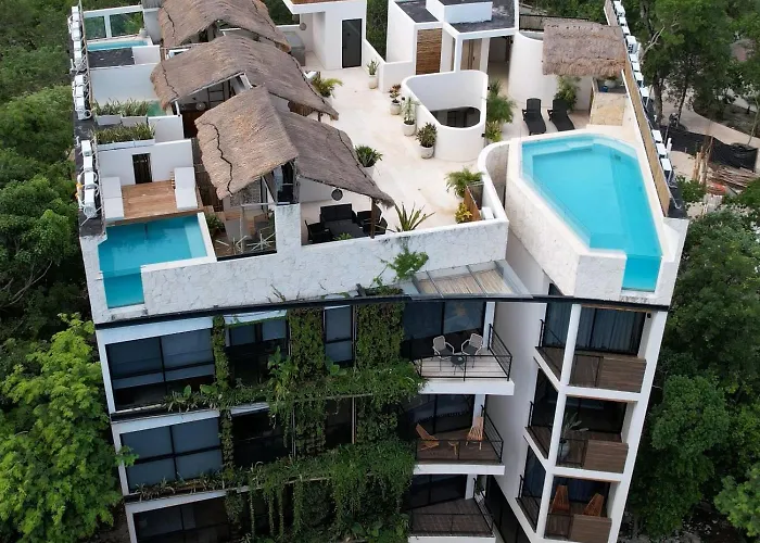 Luxury Penthouse-Private Rooftop Pool-Walkable