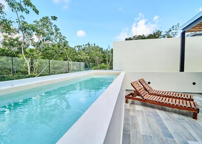 Luxury Villa With Private Pools, Terrace & Rooftop Terrace