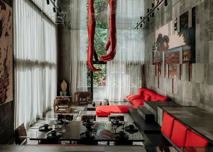 Barneys Ny Red Residence With Pool