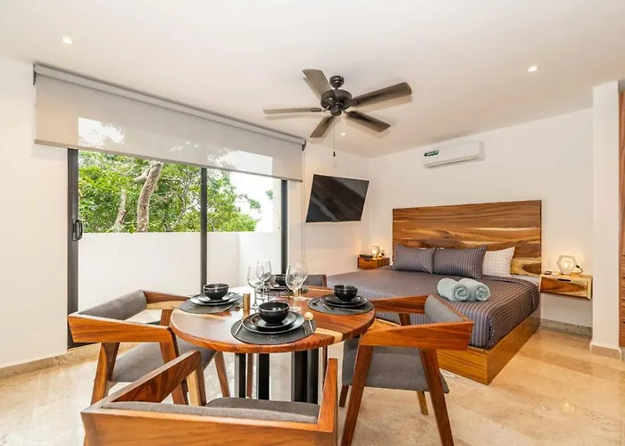 King Suite With Private Balcony, Gym, Rooftop Pool