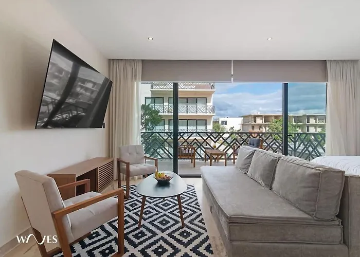 2 Bedroom Apartment With Spacious Loft Close From Beach Zone