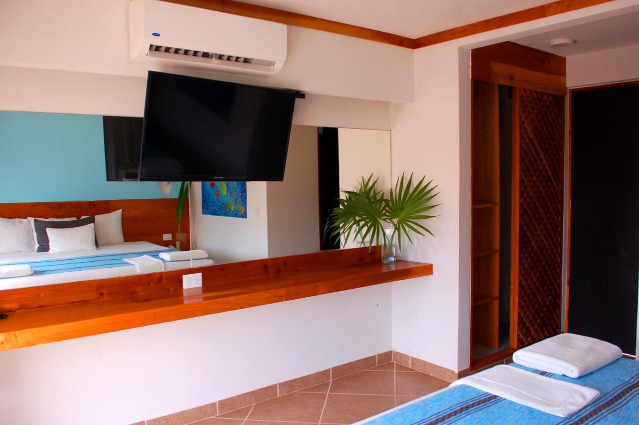 Axkan Hotel 4*