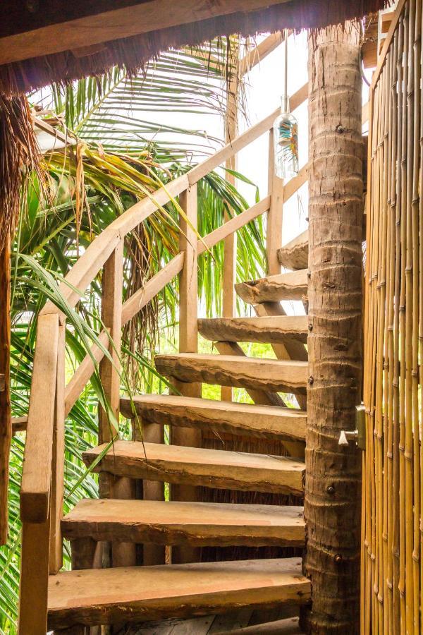 Bambu Gran Palas Hostal Party Hostel *