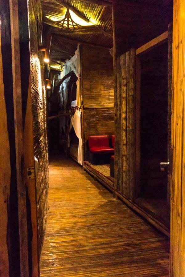 Bambu Gran Palas Hostal Party *