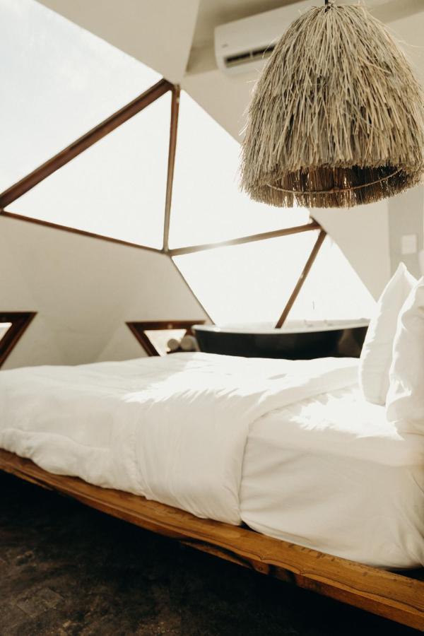 Mamasan Treehouses & Tulum