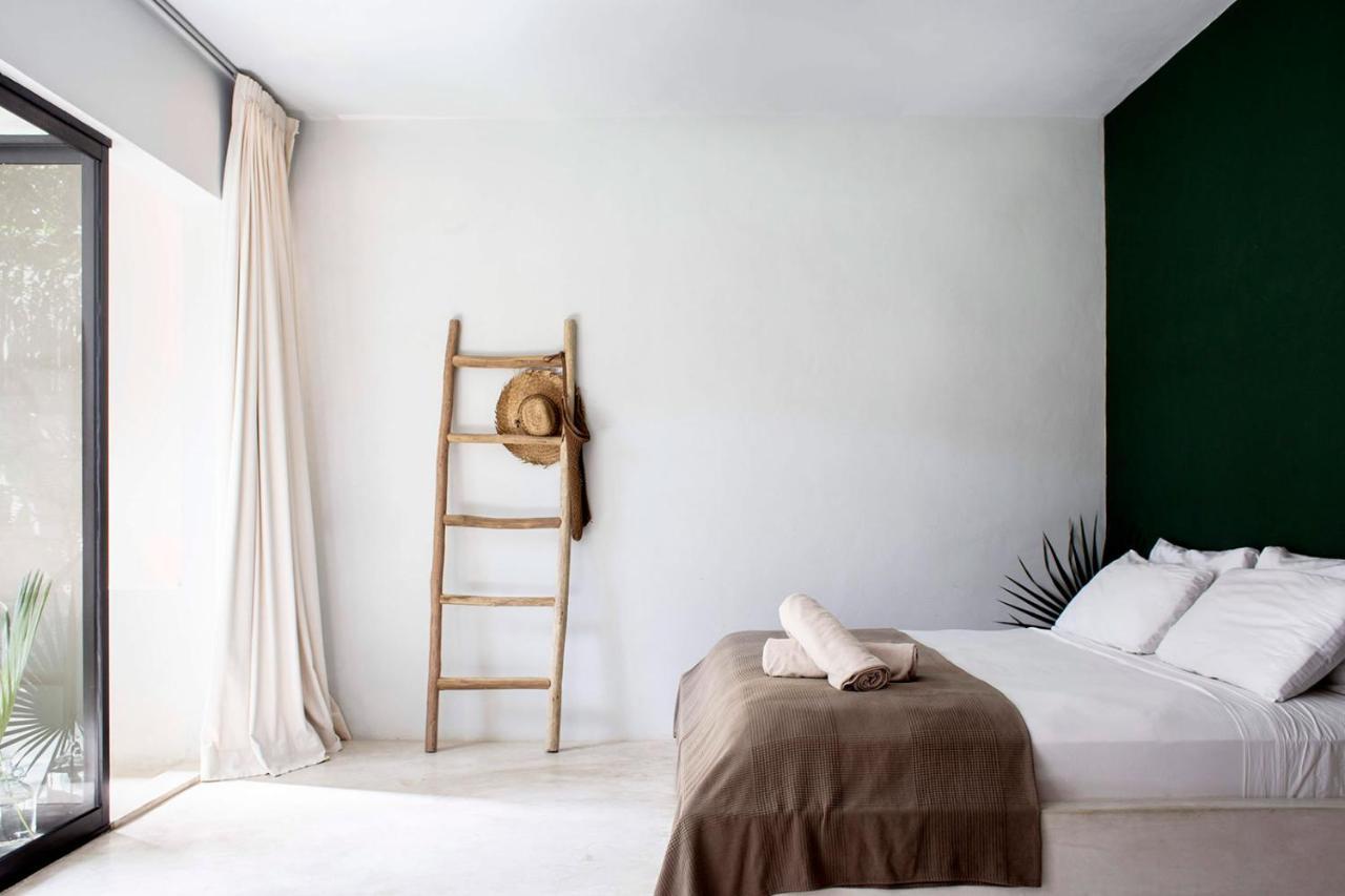 In La Veleta For 16 Guests *