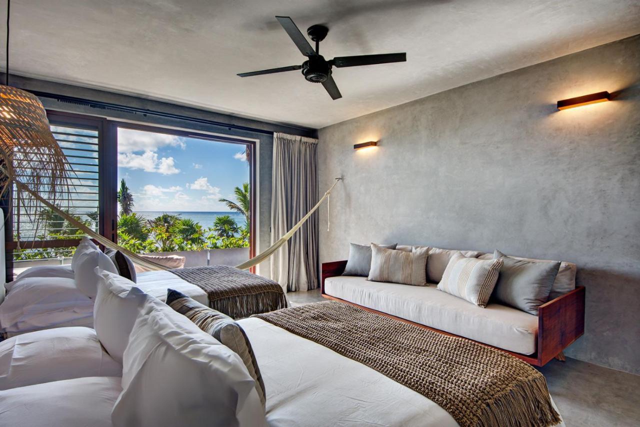 Beachfront Soliman Bay 12 Holiday home