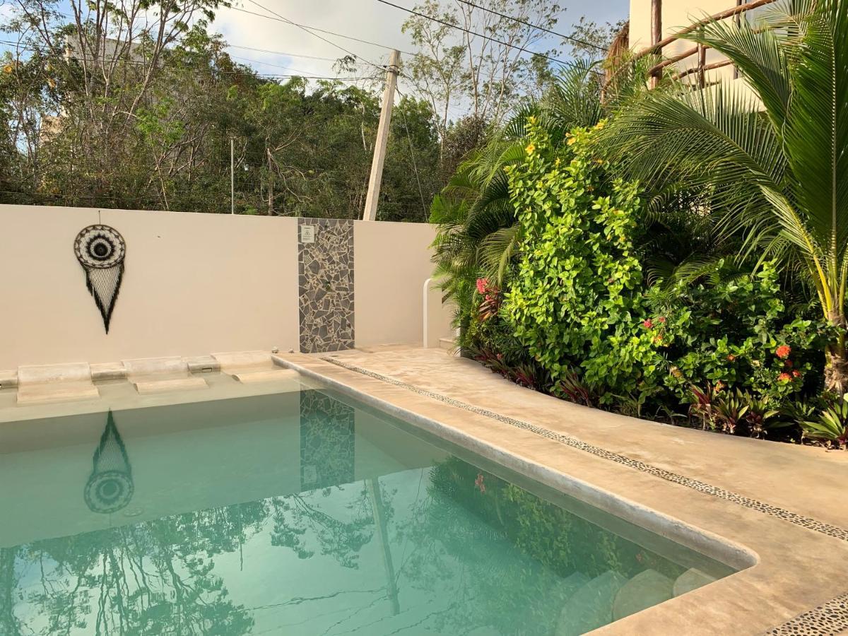 Tua Large Comfortable Pool Parking Space * Tulum