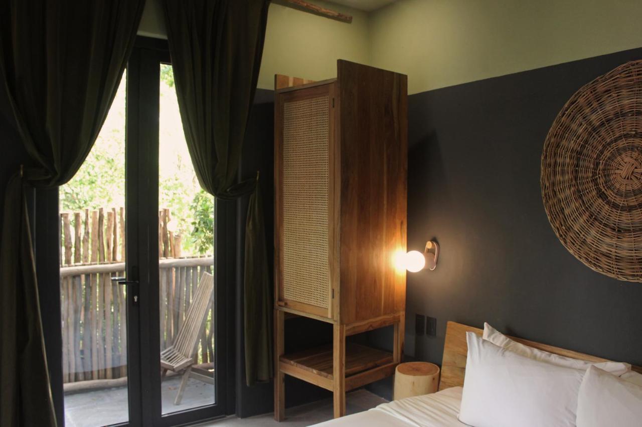 Loba Male Only 4* Tulum