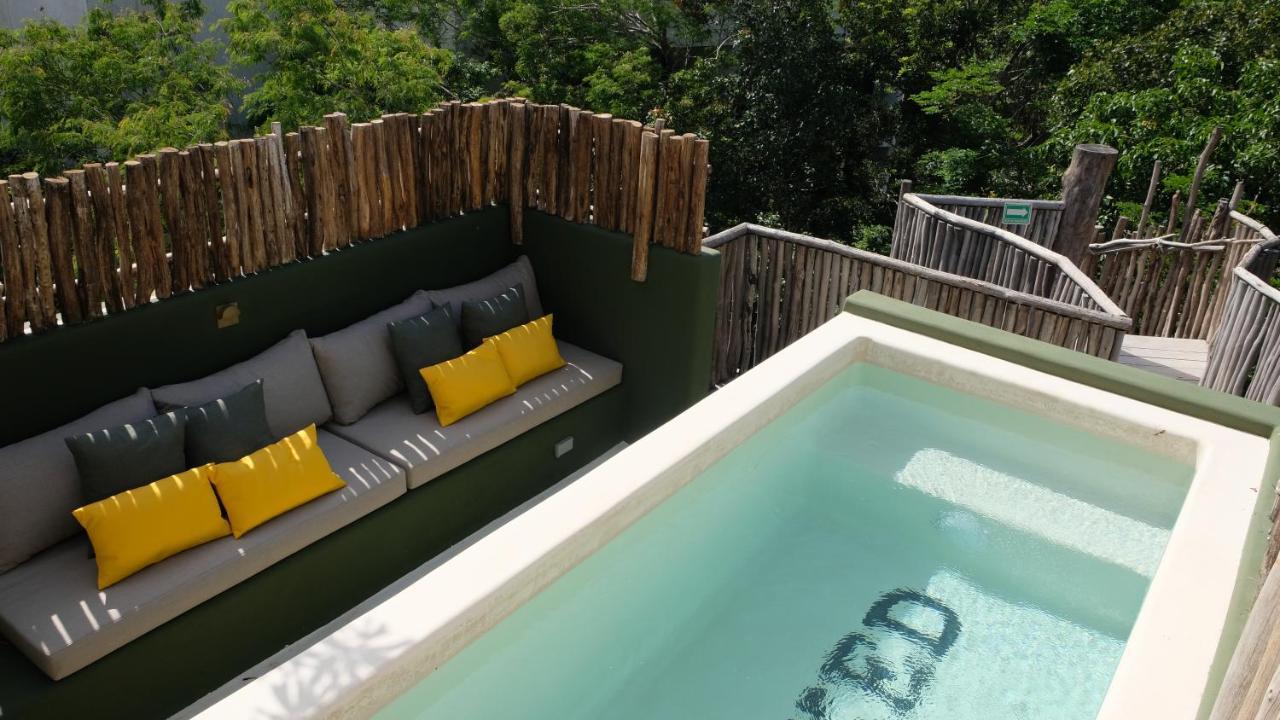 Bed & Breakfast Loba Male Only Tulum