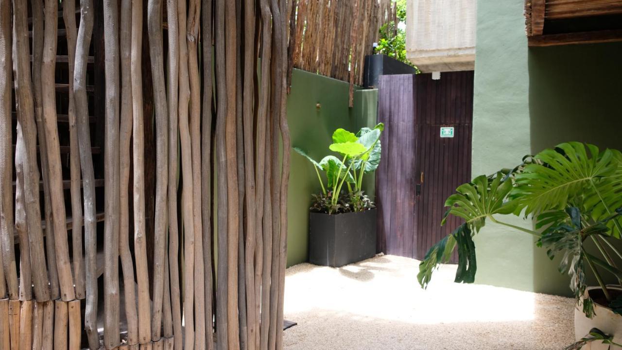 Bed & Breakfast Loba Male Only Tulum