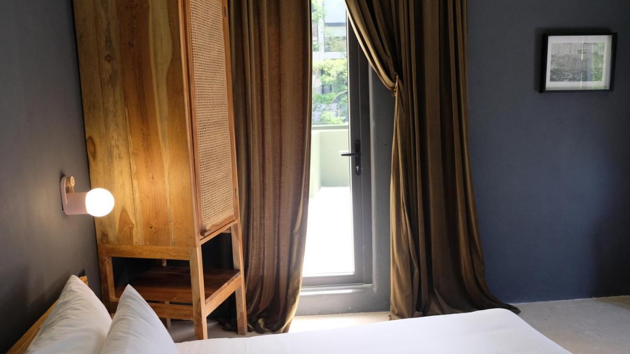 Loba Male Only Bed & Breakfast