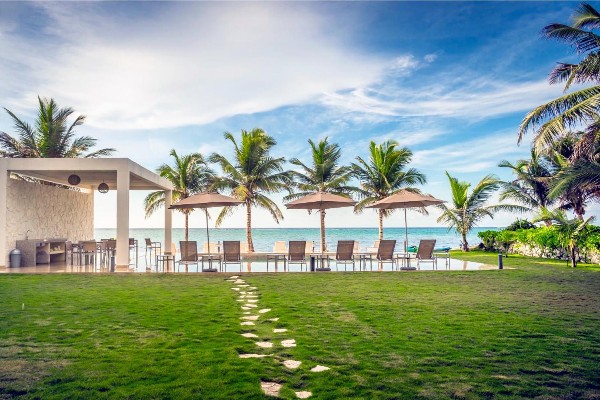 Eeb Ti Kaan - Luxury Oceanfront Residences 4*
