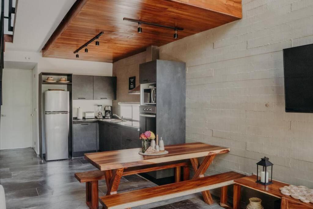 Luxury Penthouse Three-stories At Madara Apartment