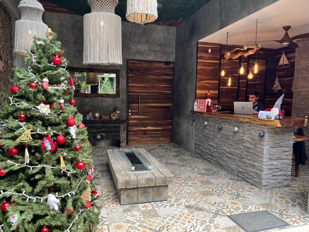 Hotel Little Gem La Veleta 4*