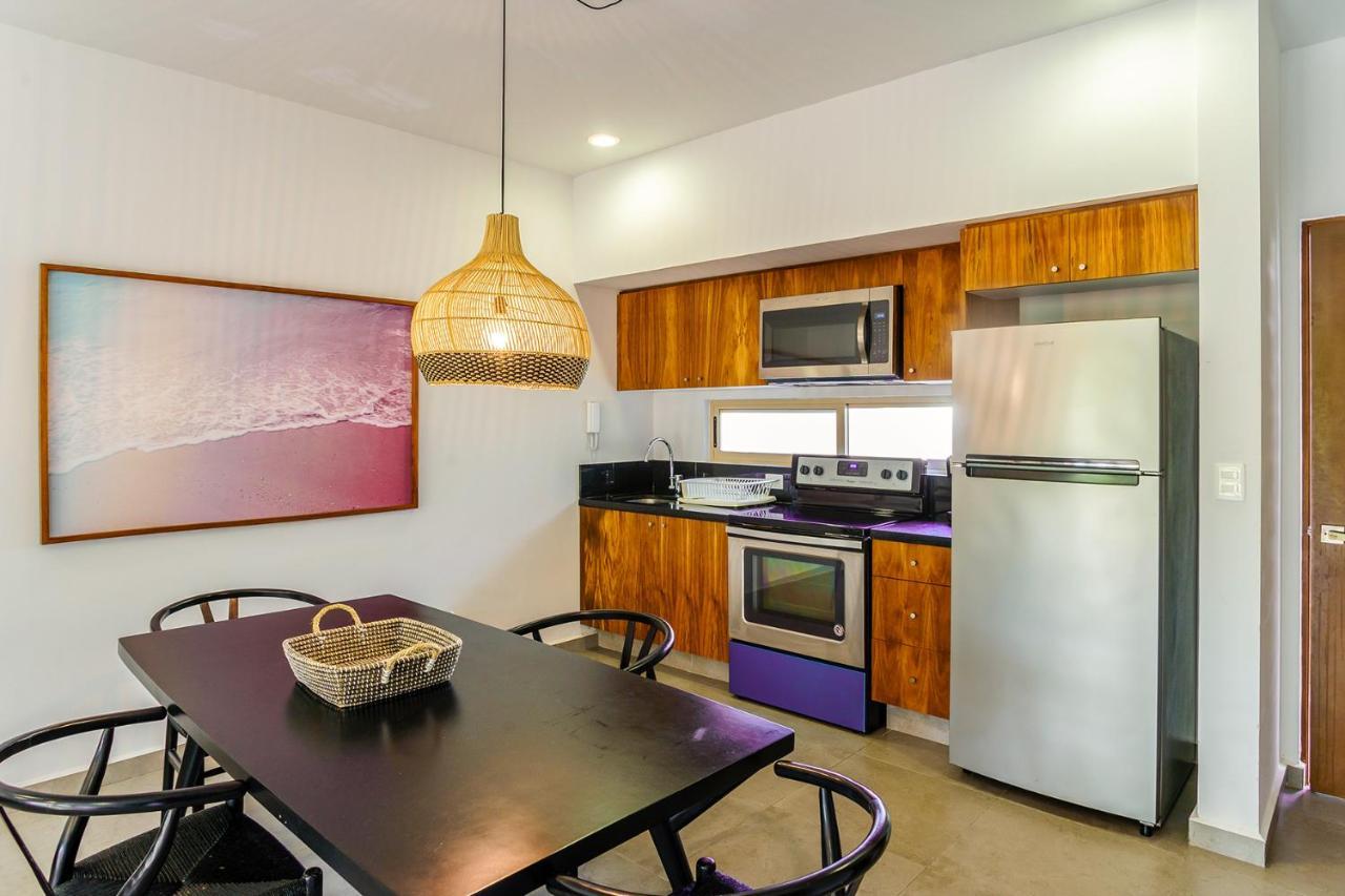 Apartment Complex With An Alluring Pool & Tropical Vibes By Stella Rentals! *