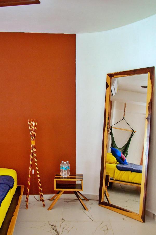 Howlita - Adult Only Hotel