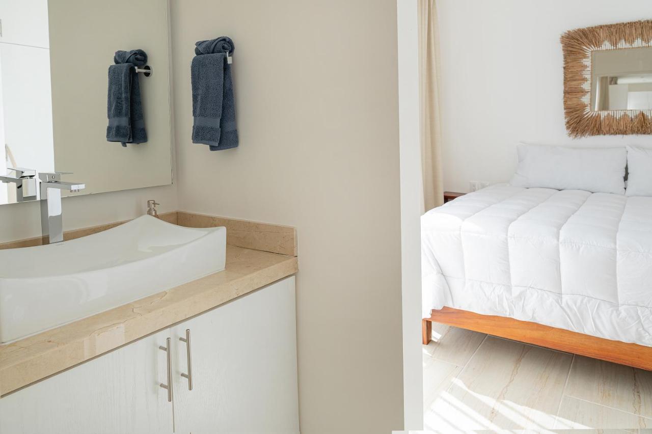 Apartment And Penthouse Blue Luxury Kukulkan