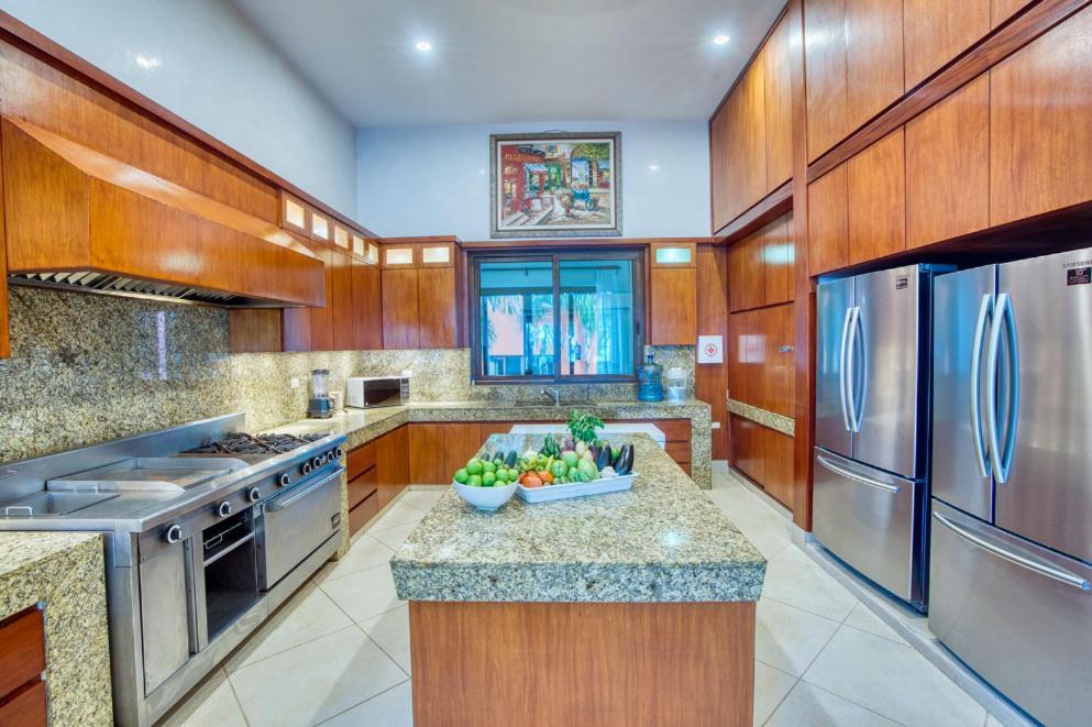 Mansion In Soliman Bay For 34 Guests!