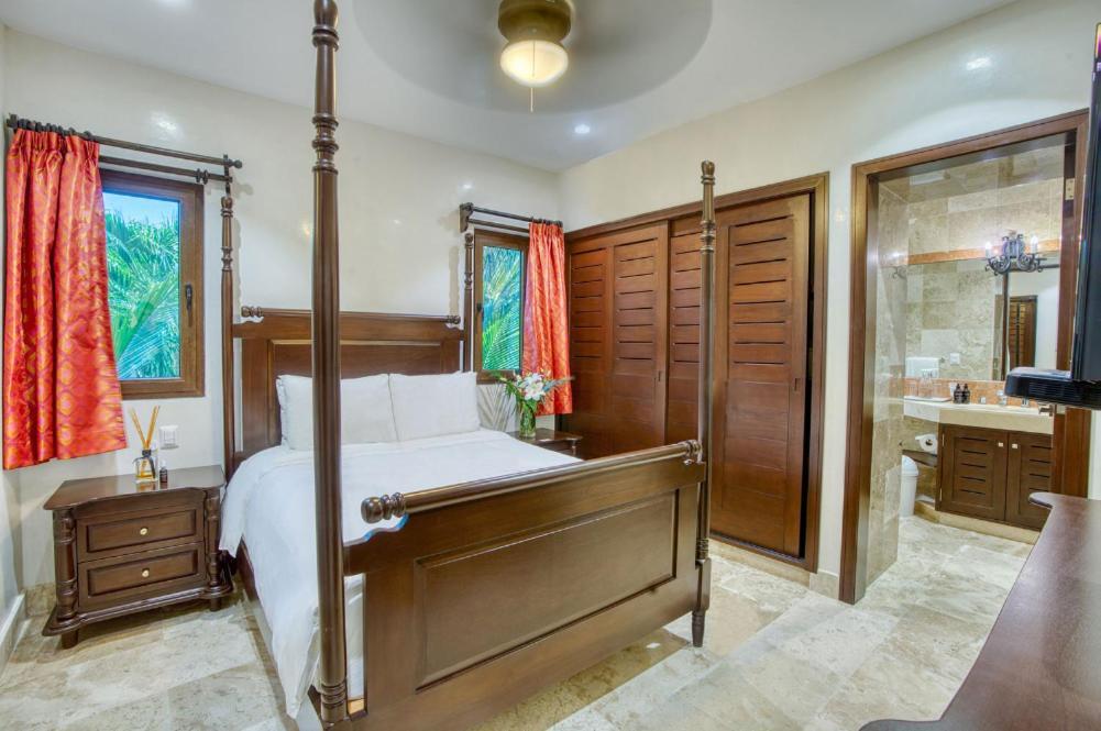 Mansion In Soliman Bay For 34 Guests!
