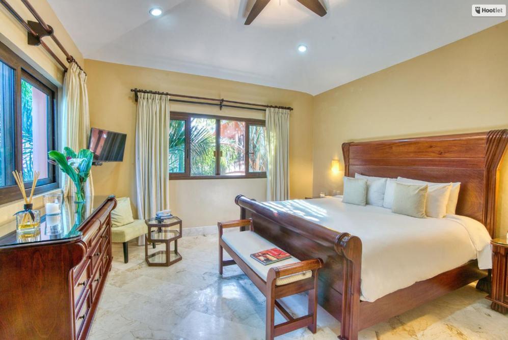 Mansion In Soliman Bay For 34 Guests!