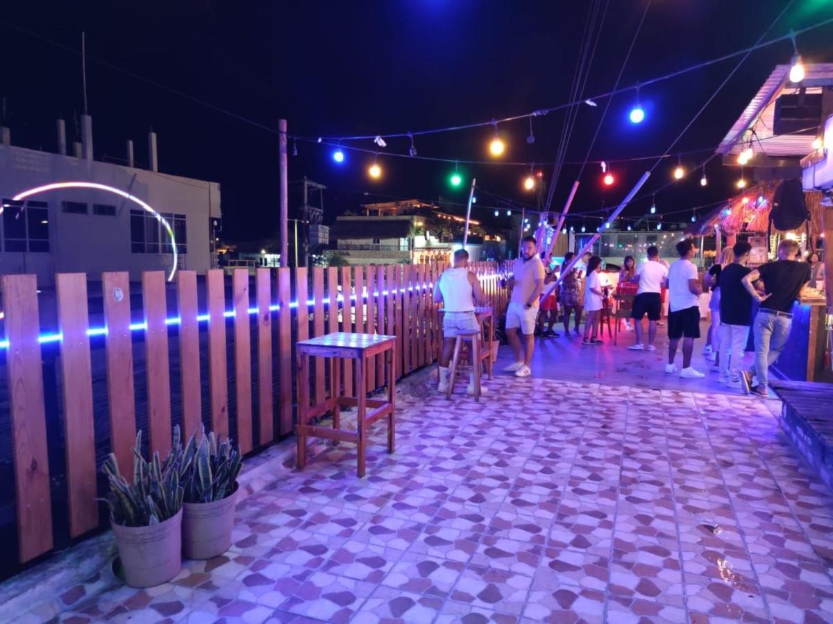 Straw & Rooftop Bar * Tulum