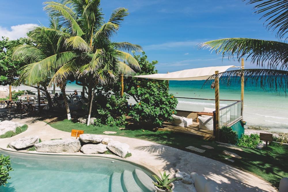 Mezzanine By La Zebra, An Slh (adults Only) 4*