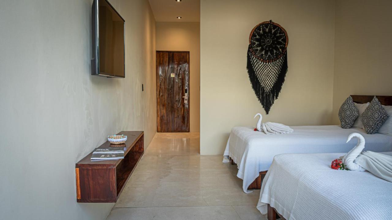 Hotel Moonshine & Tulum