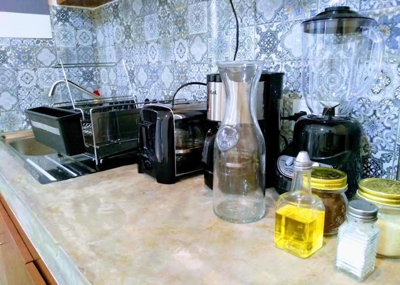 Cozy And Spacious By 10 *