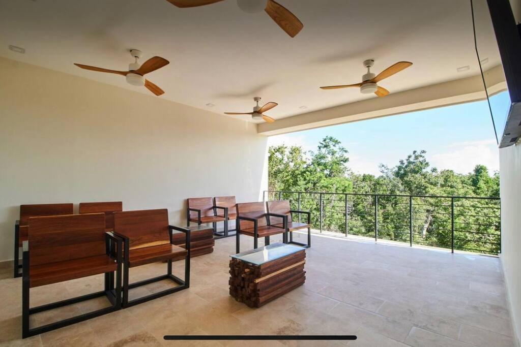Sherlock - Swim Up & Gym & Club Access Apartment Tulum