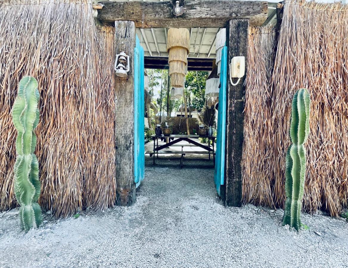 Pal Mar Glamtainer Hotel Tulum