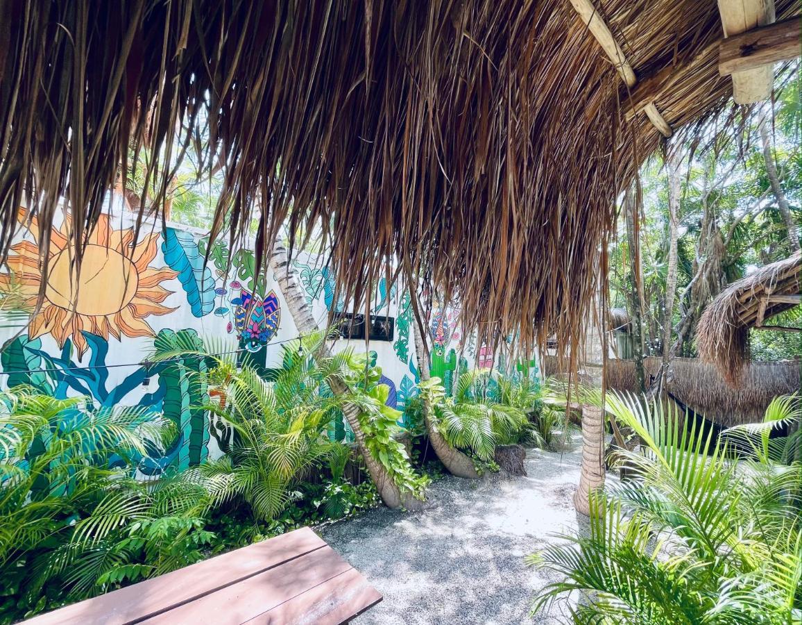 Hotel Pal Mar Glamtainer *