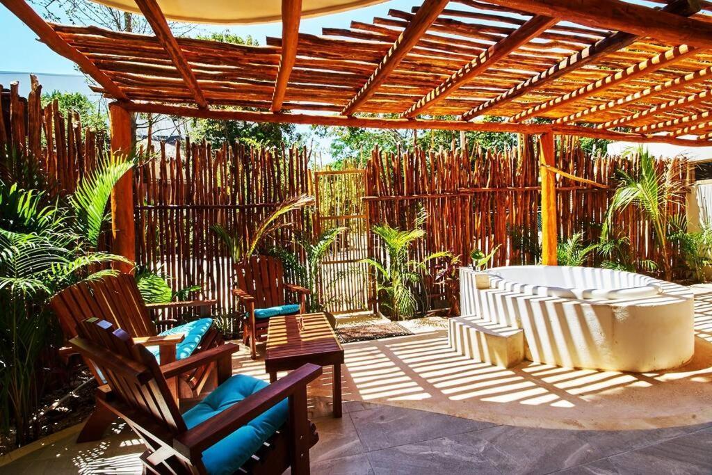 Aparthotel Puerta Zama - Luxury *