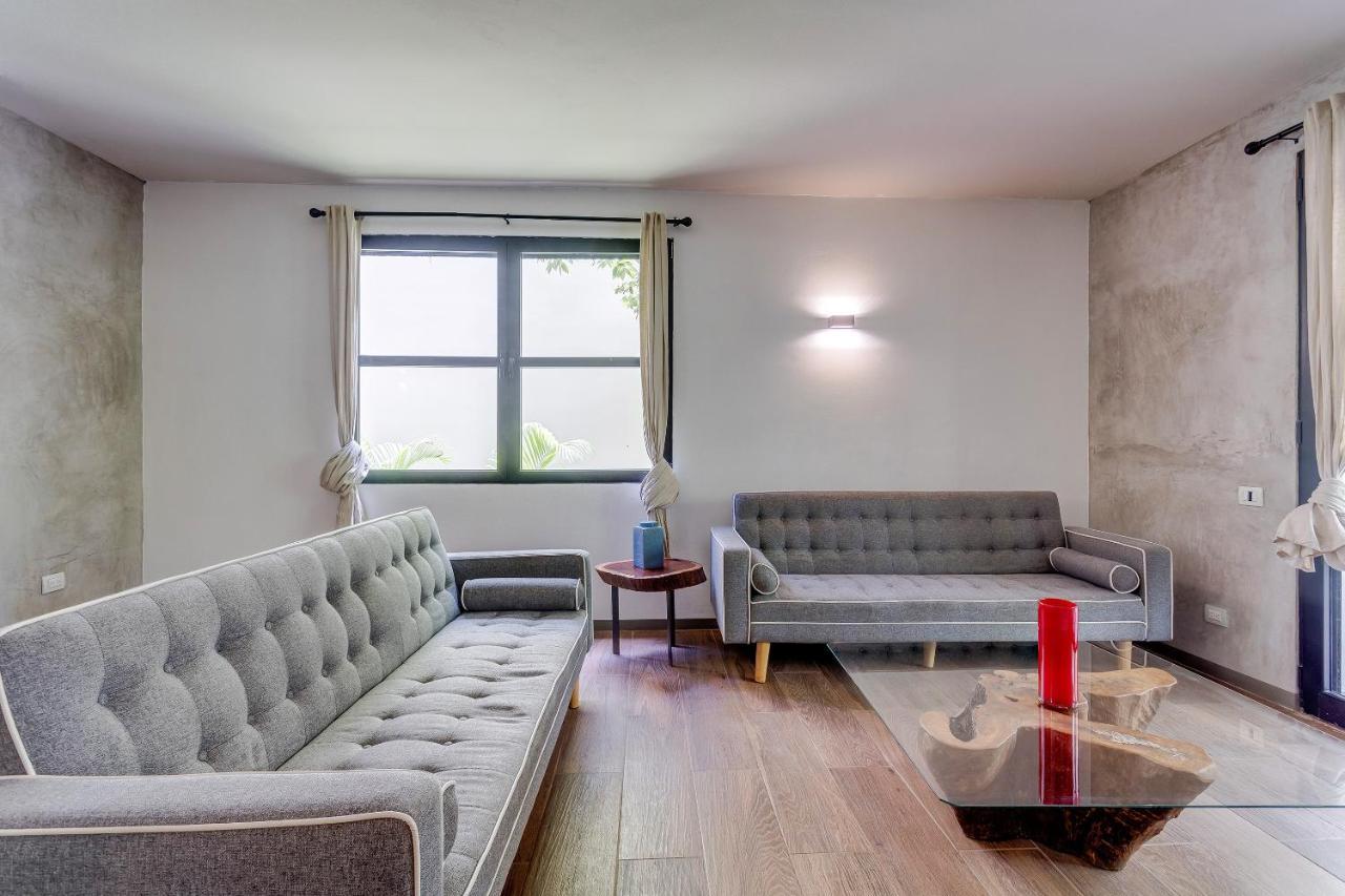 Chic In The Heart Of By Stella *