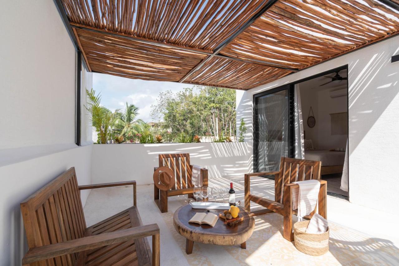 Cozy 3 Bedrooms Townhome-centrally Located-gated-wifi Tulum