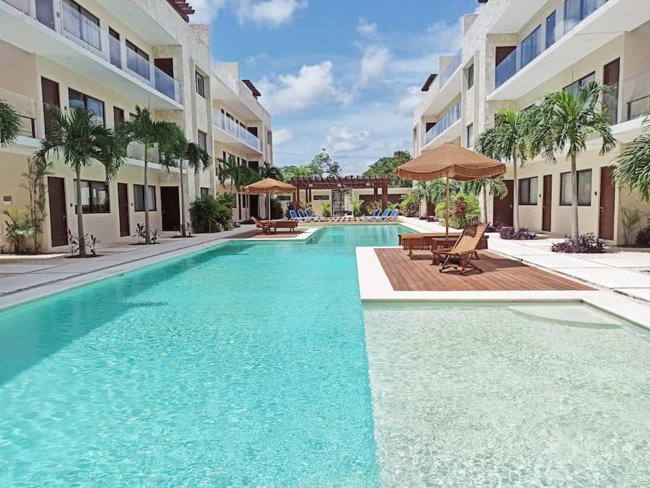 Zaazil, Jungle View & Great Pool 100mb Fiber Wifi! Apartment *