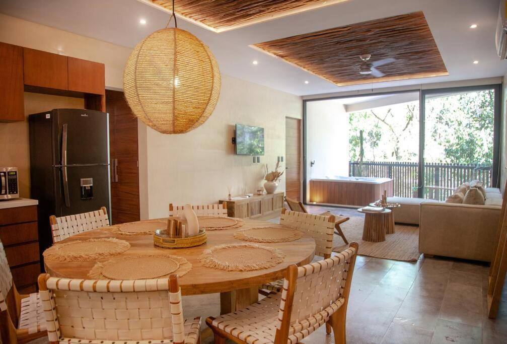 Magical Jacuzzi At Jungle 