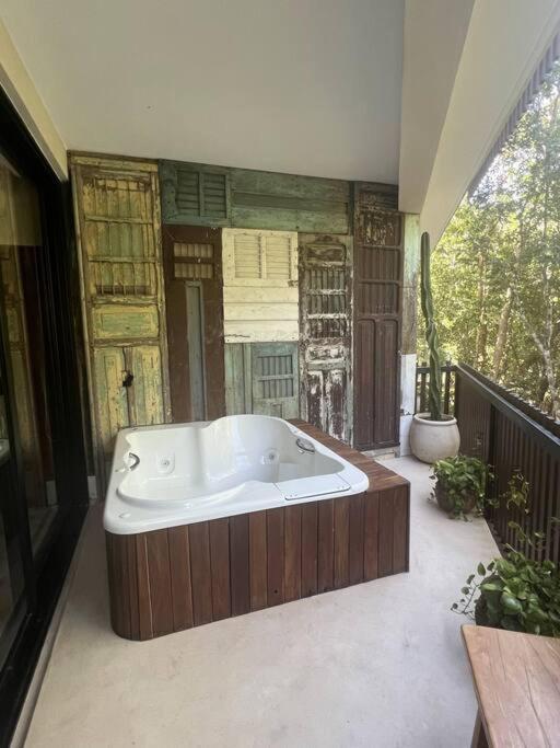 Apartment Kataleya By Zaazil - Spectacular In The Jungle, Up To 9 People , With Hot Tub And In Luum Zama *