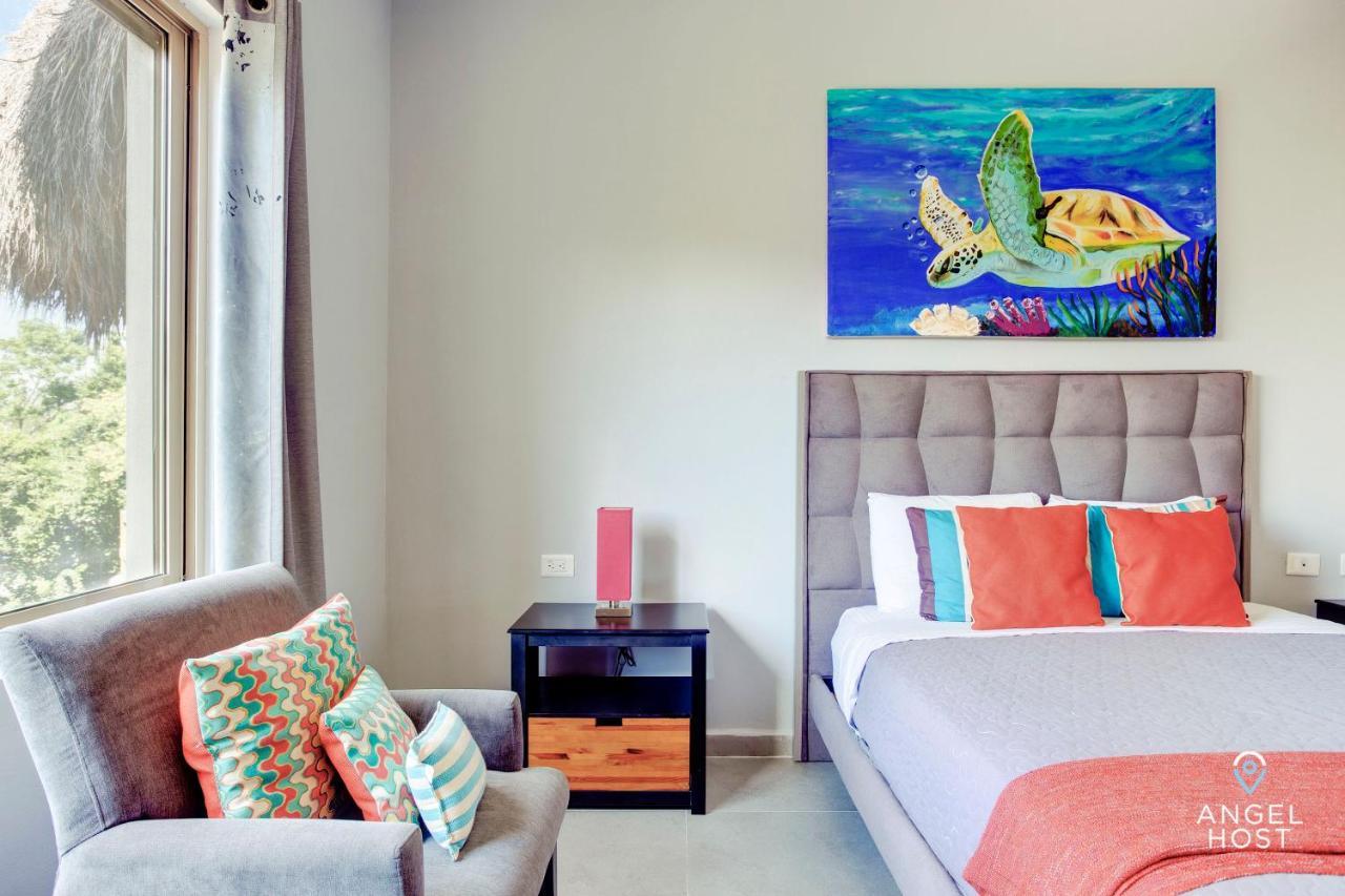 Apartment Complex With An Alluring Pool & Tropical Vibes By Stella Rentals! *