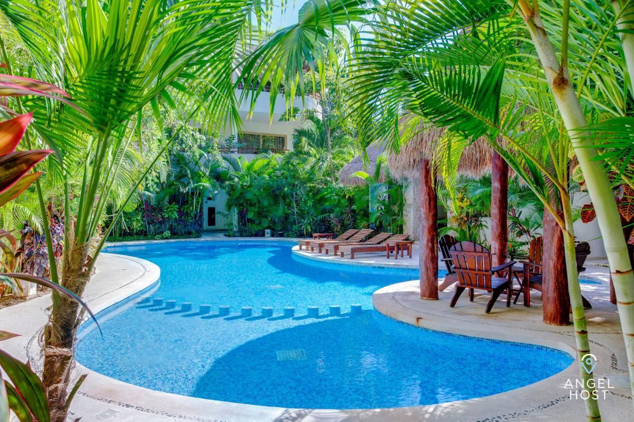 Complex With An Alluring Pool & Tropical Vibes By Stella Rentals!