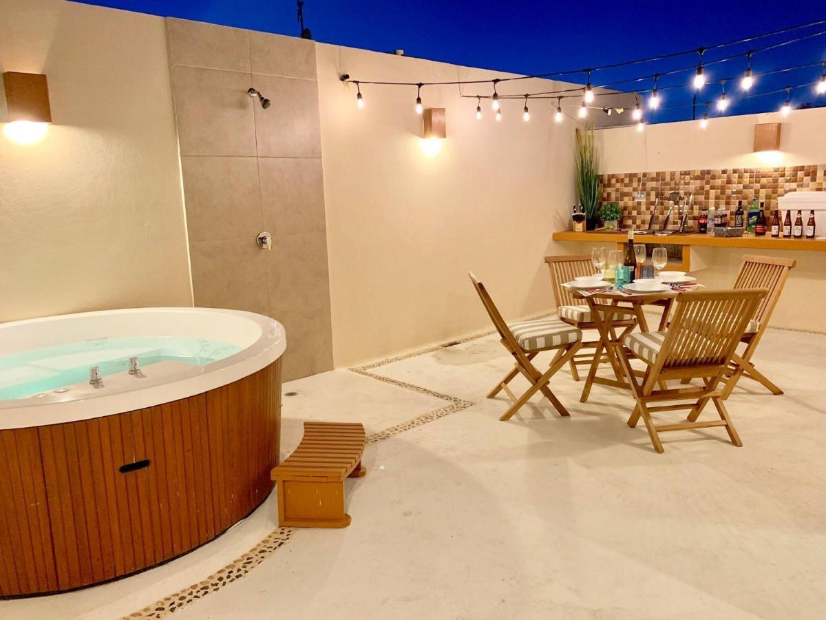 Sleeps 4-6-amazing 2 Bedroom Ph With Bbq Jacuzzi * Tulum