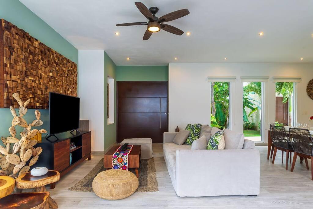 Luxury Private 3bed Villa, Garden, Pool,security Pousada *