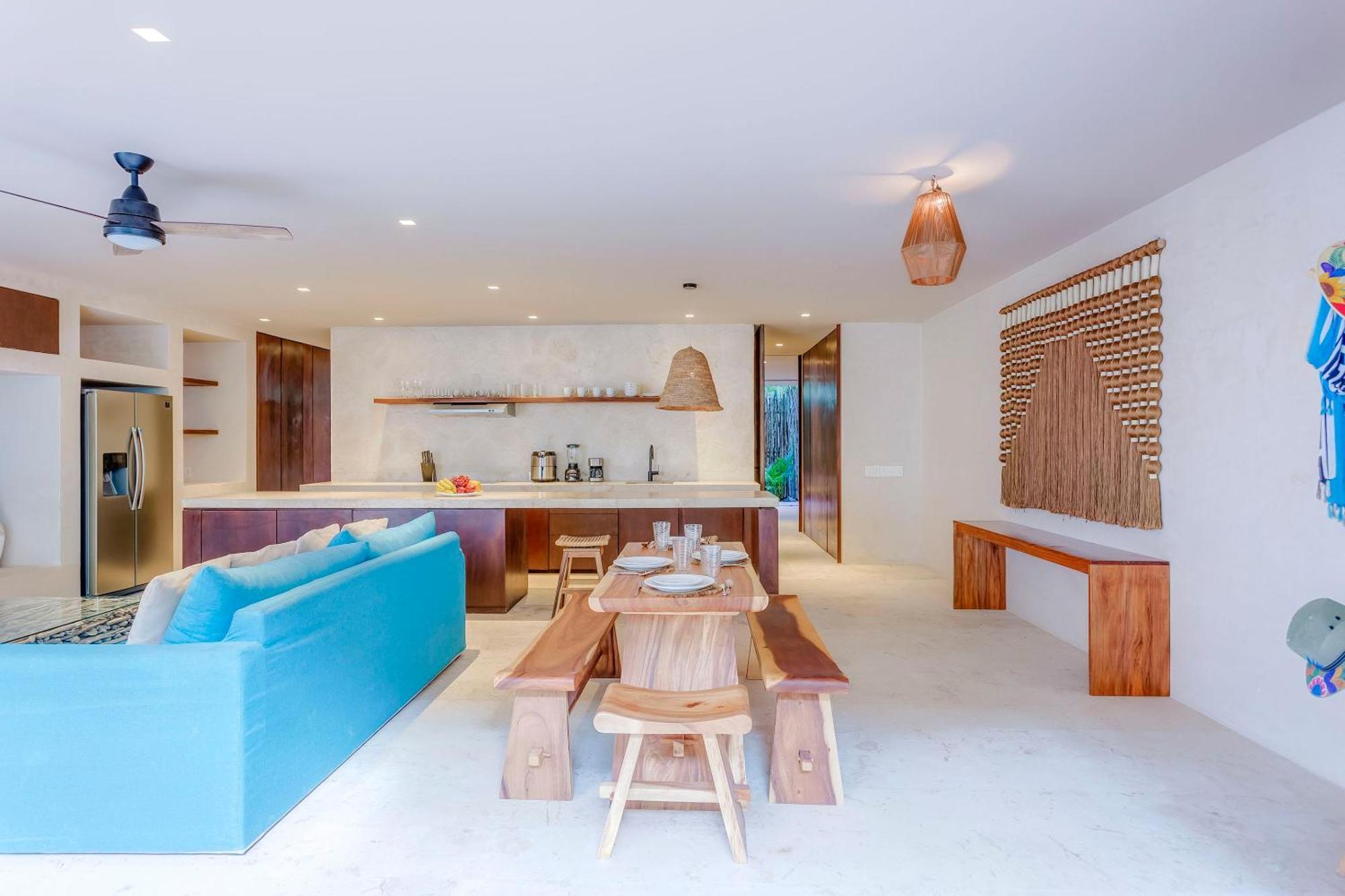 Apartment Gorgeous Flowy Space With Wrap-around Private Pool *