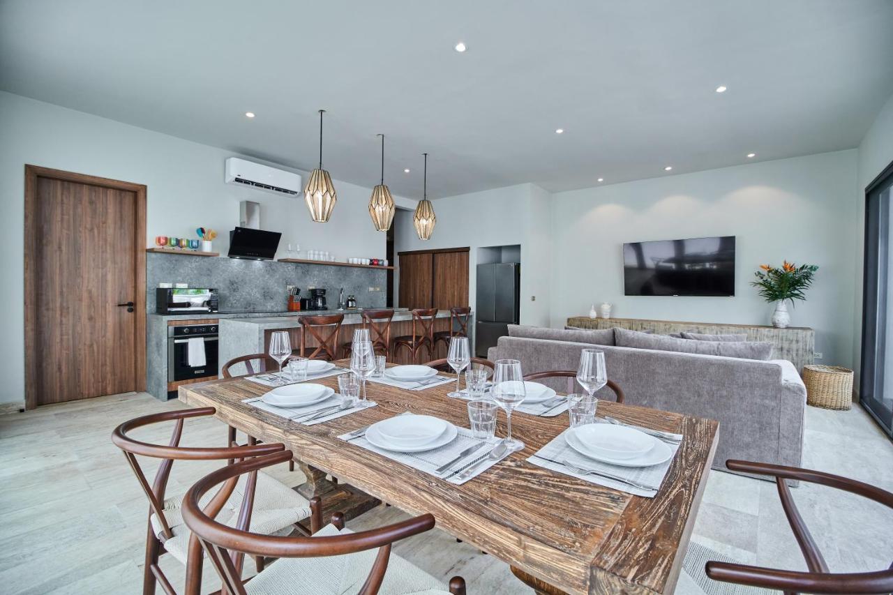 Luxury With 2 Pools, Open Terraces And Sun Deck