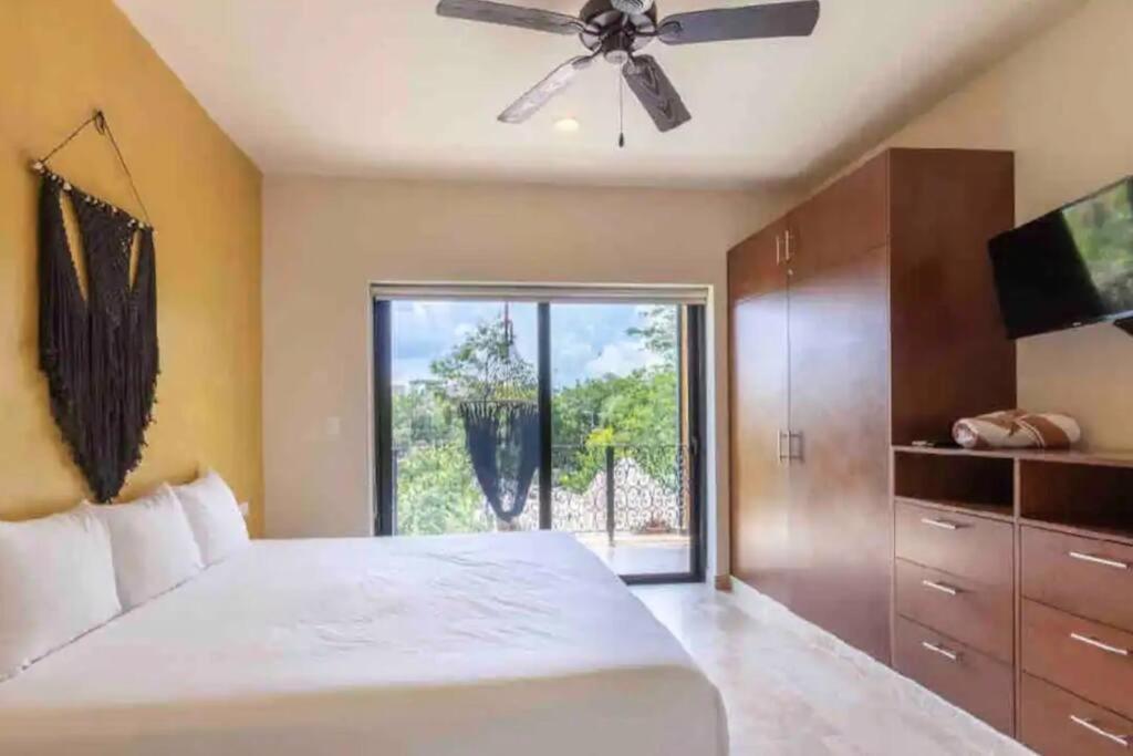 Chic Rooftop Ph, Private Pool, 1mi From The