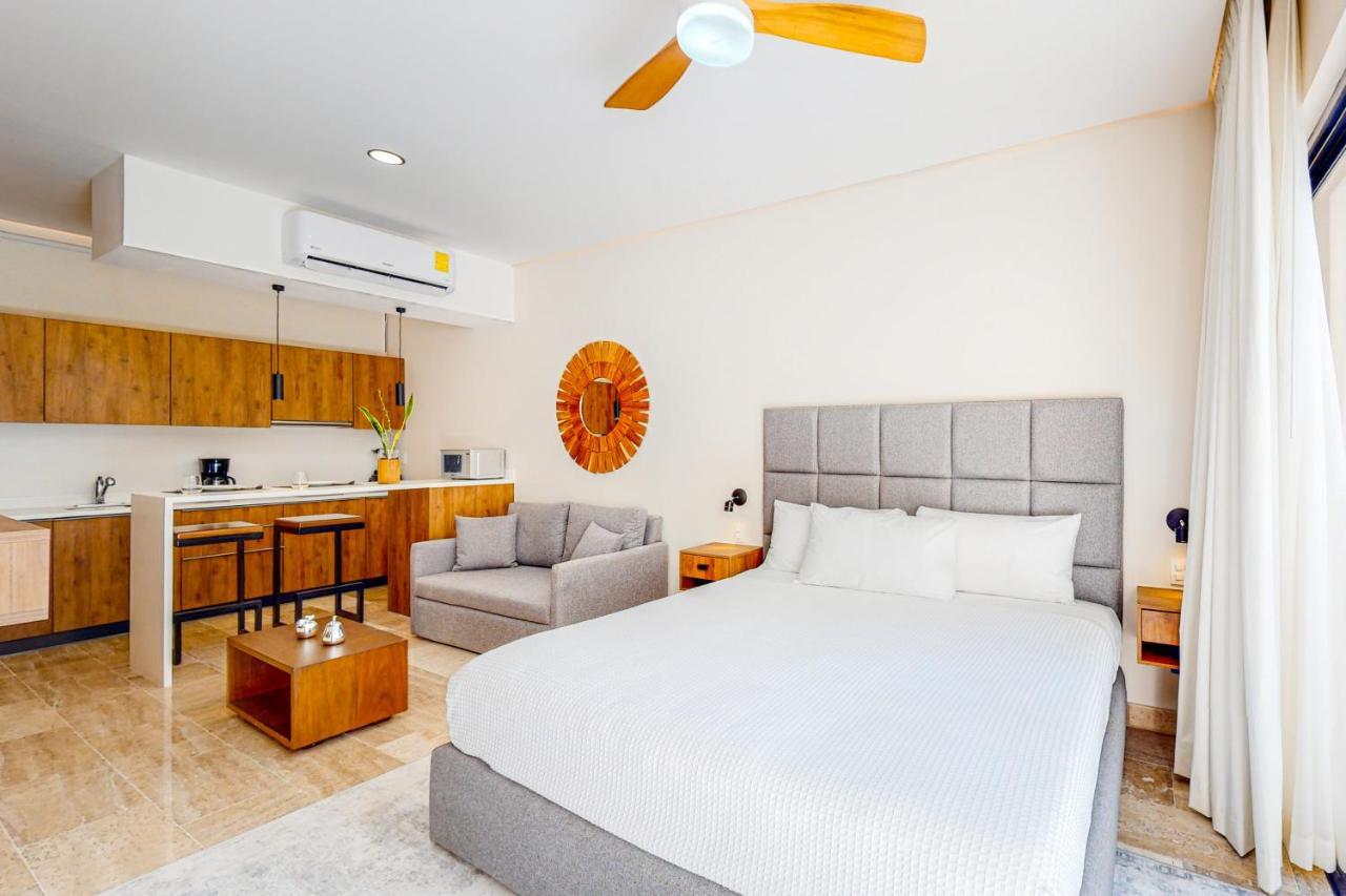 Giada Towers, Unit 102 Apartment