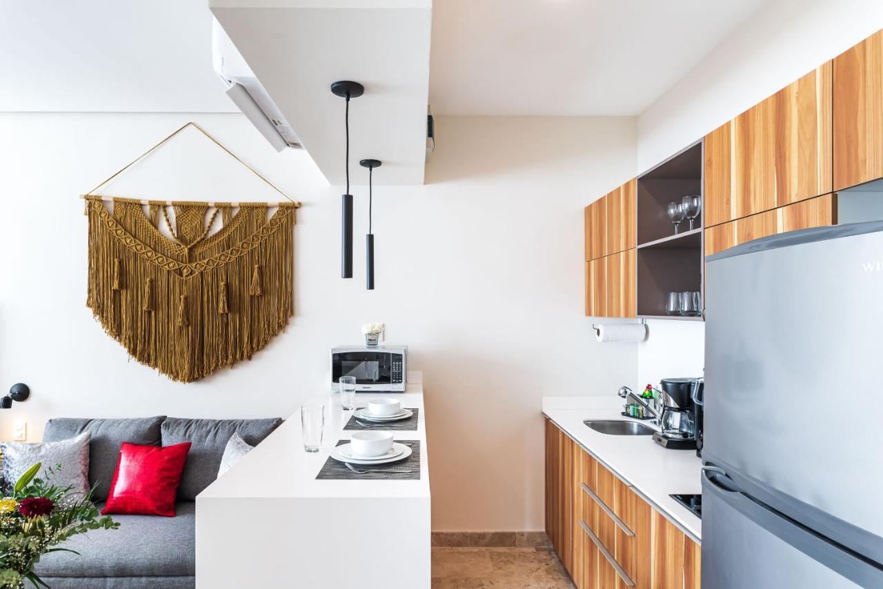 Apartment E-205 *