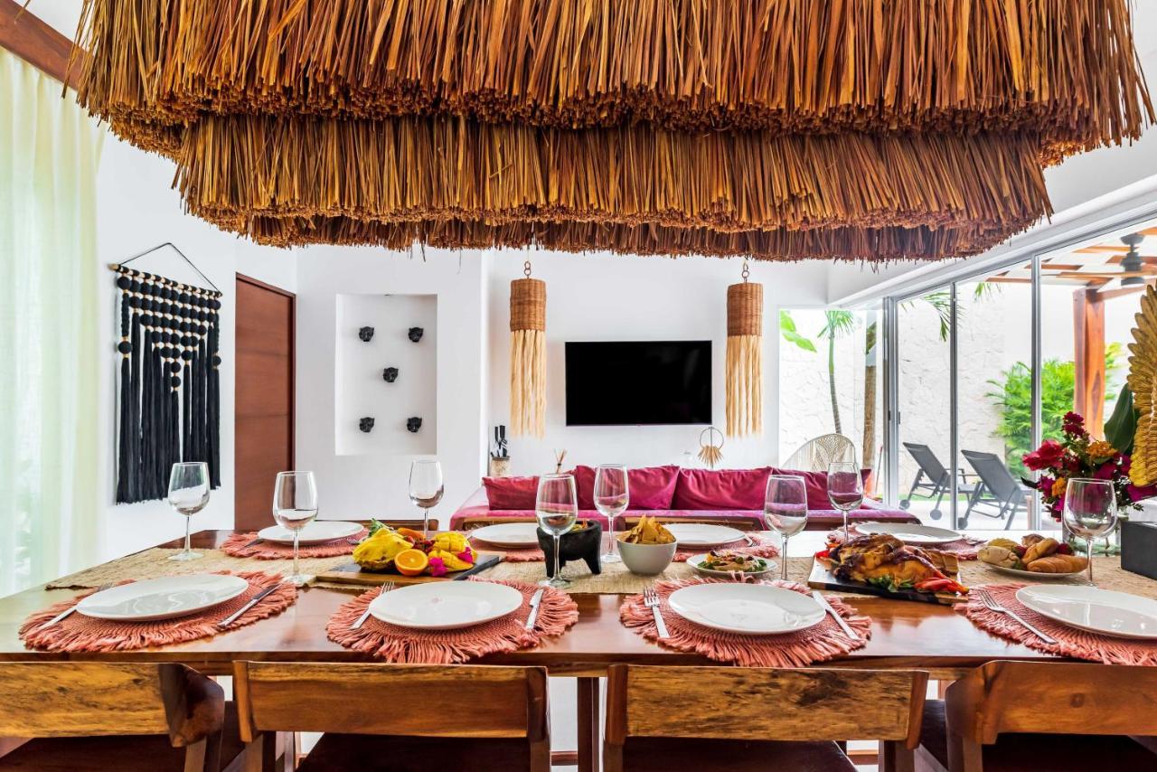 Ek'balam & Flamingo, Luxury Villas, Private Pool, Private Garden, Jacuzzi, 24h Security Villa