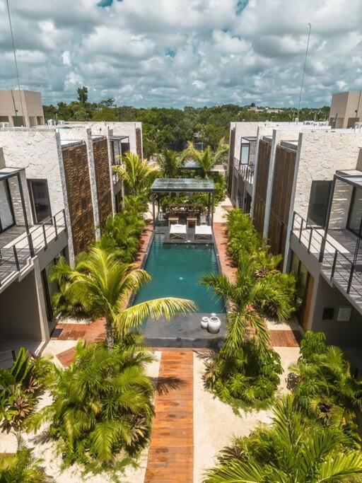 Toh1, Downtown Apartment