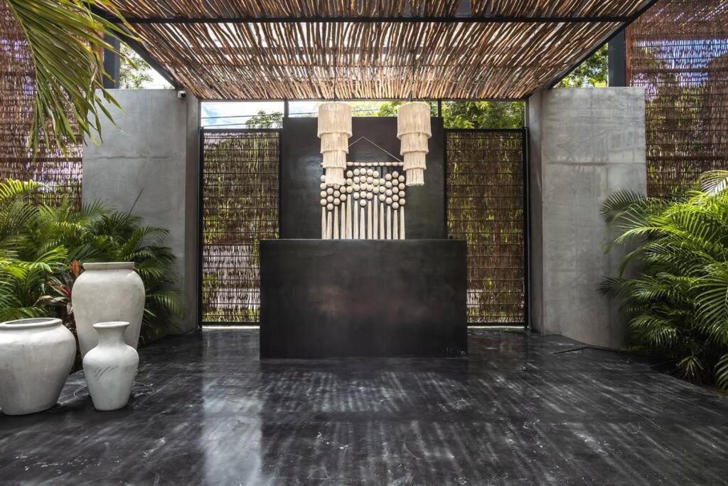 Toh1, Downtown Tulum